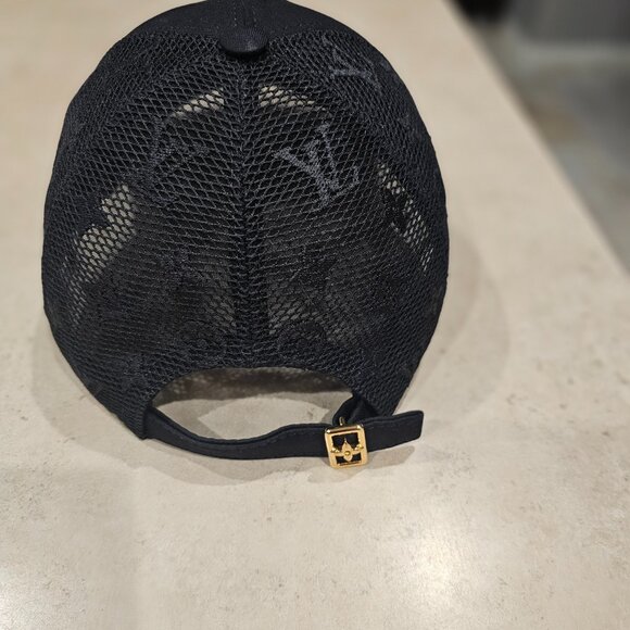 Louis Vuitton Logo Mesh Hat - Picture 3 of 7